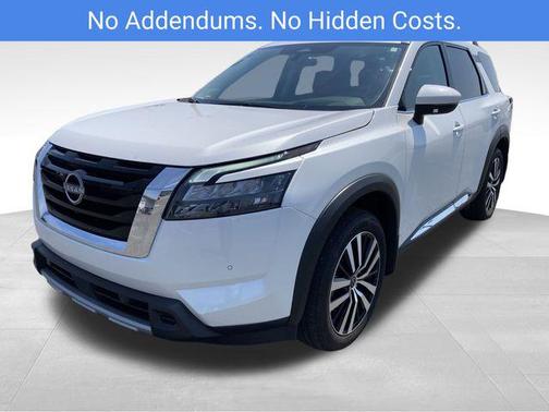 2025 Nissan Pathfinder Platinum FWD
