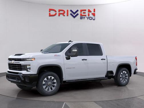 2026 Chevrolet Silverado 2500 Custom