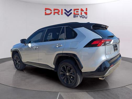 2023 Toyota RAV4 Hybrid SE
