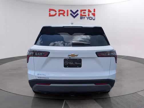 Summit White 2026 Chevrolet Equinox 1LT