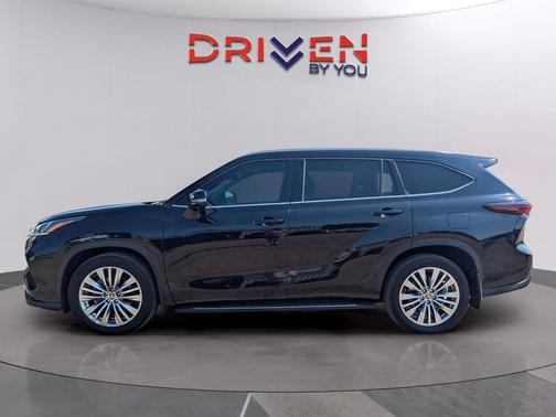 2024 Toyota Highlander Platinum