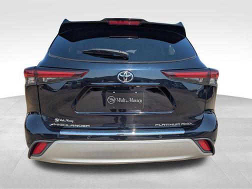 2024 Toyota Highlander Platinum
