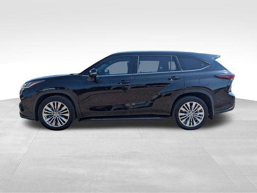 2024 Toyota Highlander Platinum