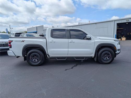 Glacier White 2026 Nissan Frontier PRO-X