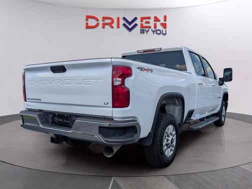 Summit White 2024 Chevrolet Silverado 2500 LT