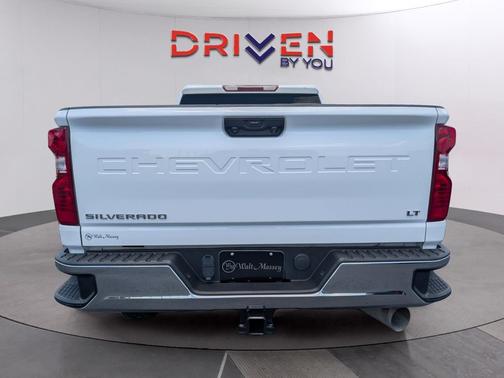 Summit White 2024 Chevrolet Silverado 2500 LT