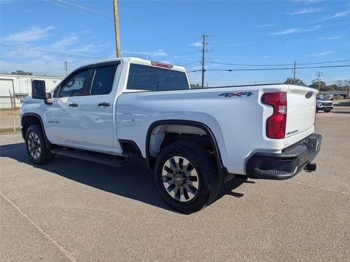 2022 Chevrolet Silverado 2500 Custom