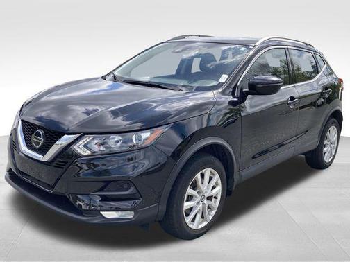 2022 Nissan Rogue Sport SV