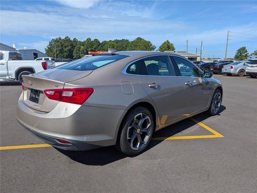 Mineral Gray Metallic 2024 Chevrolet Malibu FWD 1LT