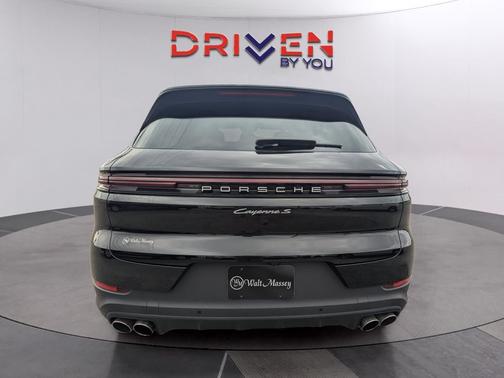 2024 Porsche Cayenne S