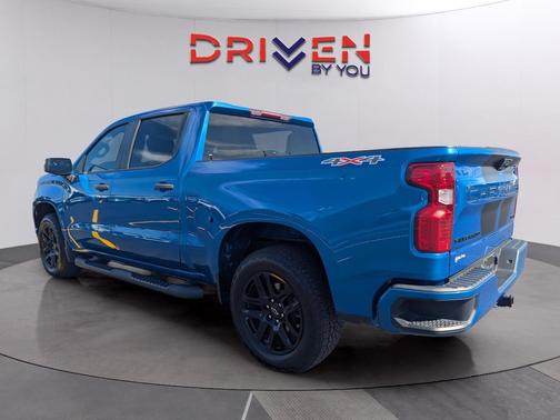 2023 Chevrolet Silverado 1500 Custom