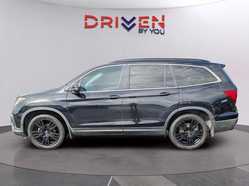 Crystal Black Pearl 2021 Honda Pilot 2WD Special Edition