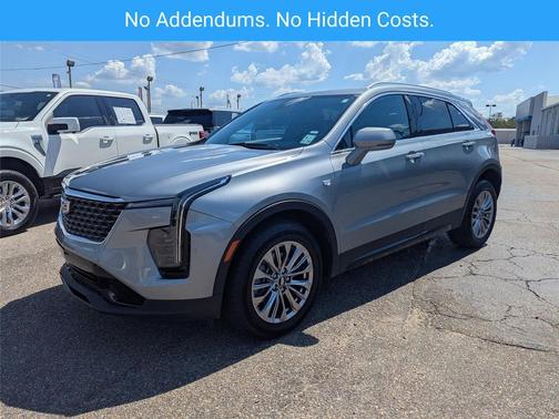 2024 Cadillac XT4 Premium Luxury