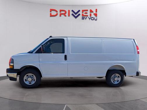2025 Chevrolet Express 2500 Work Van