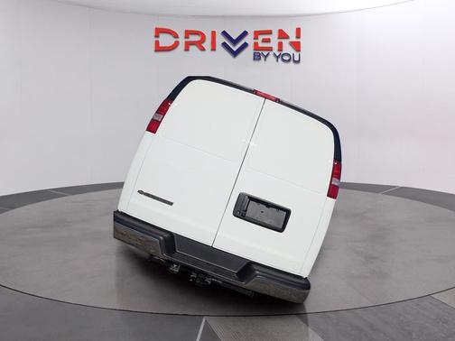 2025 Chevrolet Express 2500 Work Van