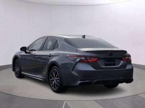 Predawn Gray Mica 2021 Toyota Camry SE