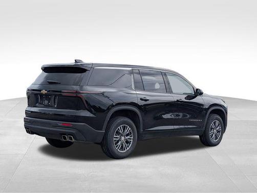 2024 Chevrolet Traverse LS