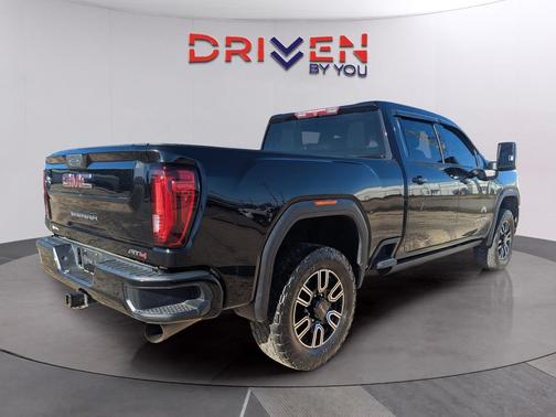 2022 GMC Sierra 2500 AT4