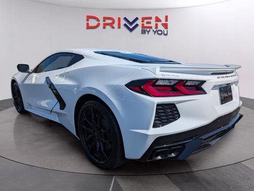 2026 Chevrolet Corvette Stingray w/2LT