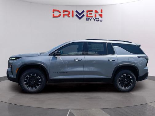Sterling Gray Metallic 2026 Chevrolet Traverse AWD Z71