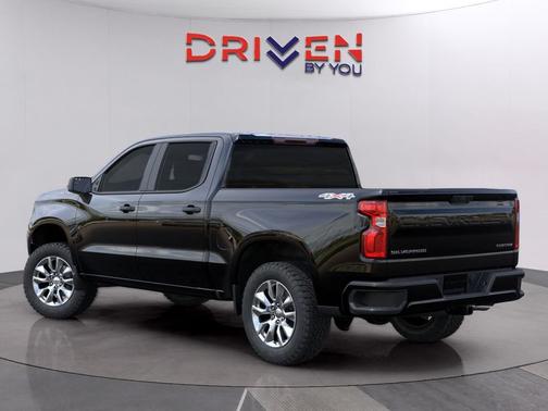 Black 2025 Chevrolet Silverado 1500 Custom