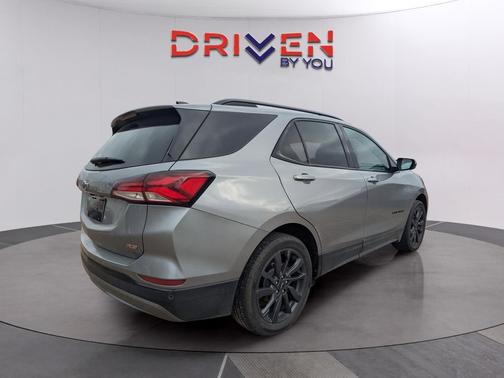 2024 Chevrolet Equinox FWD RS