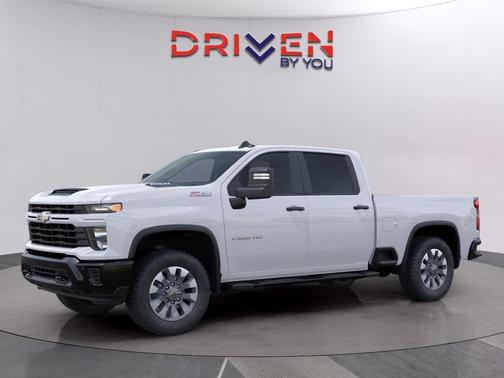 2026 Chevrolet Silverado 2500 Custom
