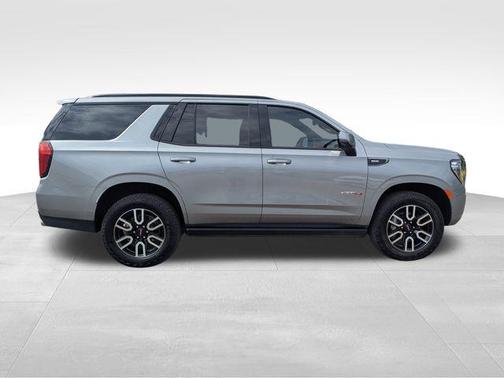 2024 GMC Yukon 4WD AT4
