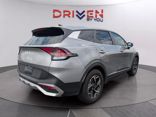 Steel Gray 2025 Kia Sportage LX