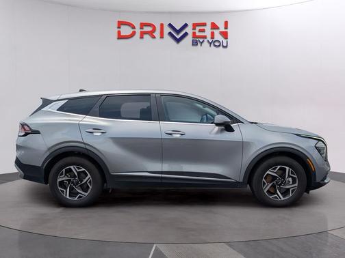 Steel Gray 2025 Kia Sportage LX