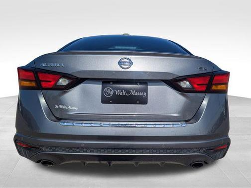 2020 Nissan Altima SR FWD