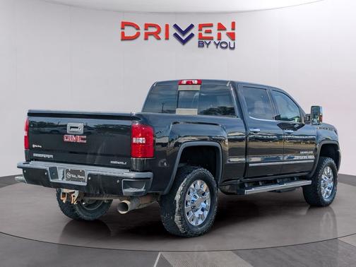 Onyx Black 2017 GMC Sierra 2500 Denali