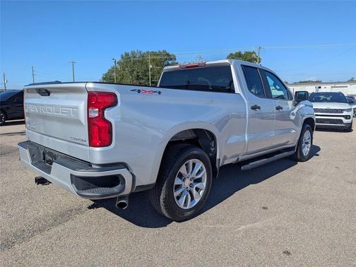 2020 Chevrolet Silverado 1500 Custom
