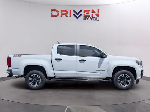 Summit White 2022 Chevrolet Colorado Z71