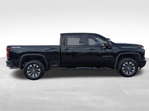 2024 Chevrolet Silverado 2500 Custom