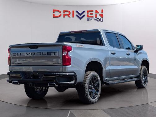 Sterling Gray Metallic 2026 Chevrolet Silverado 1500 Custom Trail Boss