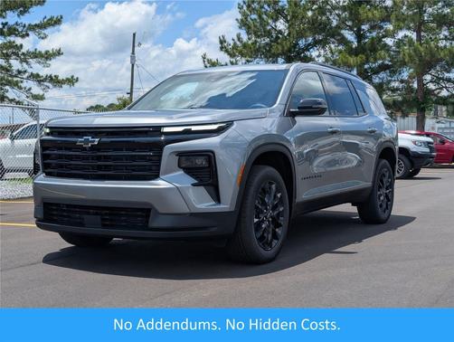 Sterling Gray Metallic 2026 Chevrolet Traverse LT