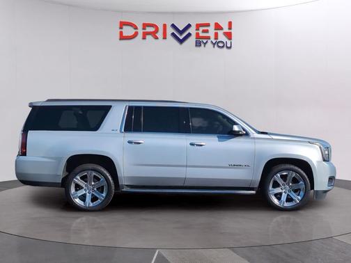 Quicksilver Metallic 2020 GMC Yukon XL SLT