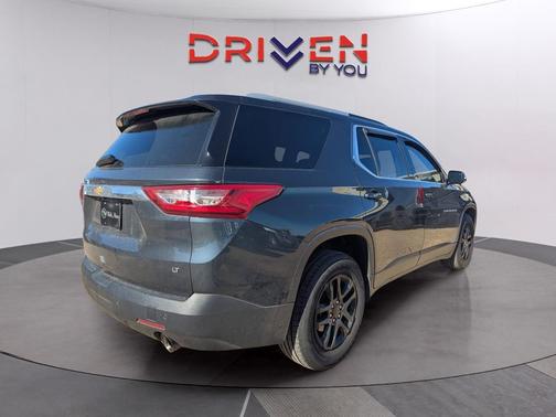 2018 Chevrolet Traverse LT Cloth