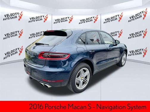 2016 Porsche Macan S