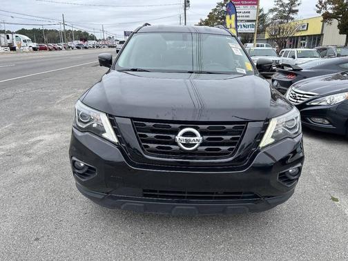 2018 Nissan Pathfinder SL