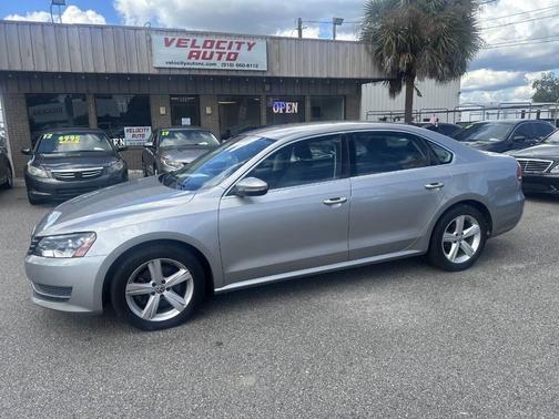 2012 Volkswagen Passat 2.5 SE