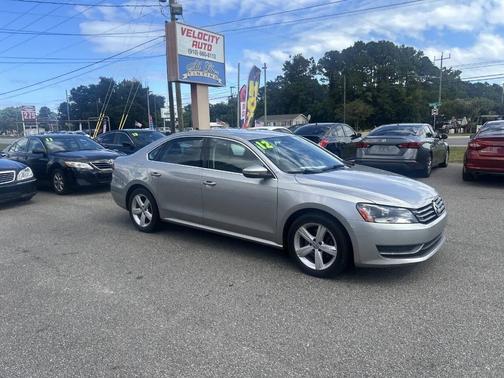 2012 Volkswagen Passat 2.5 SE