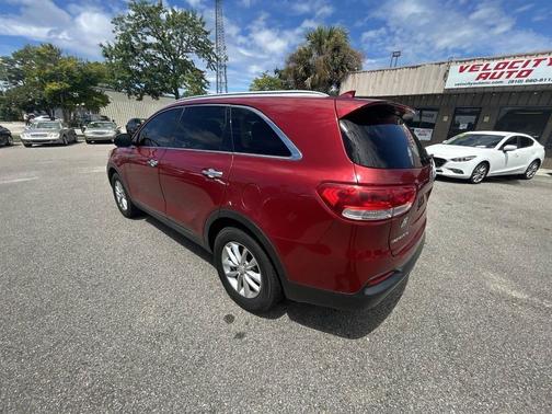 2017 Kia Sorento LX