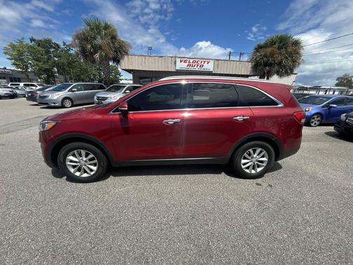2017 Kia Sorento LX