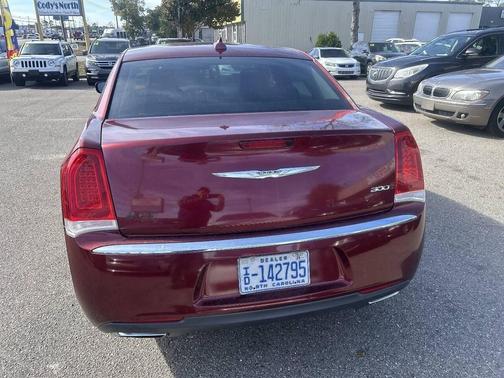 2015 Chrysler 300 Limited