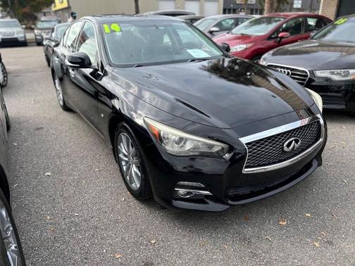 2014 INFINITI Q50 Premium