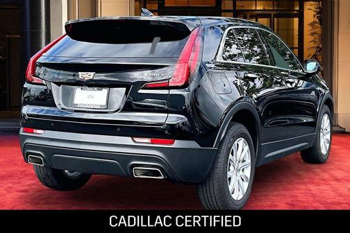 Stellar Black Metallic 2023 Cadillac XT4 Luxury