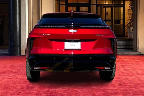 2025 Cadillac LYRIQ Sport