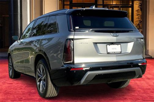 2026 Cadillac VISTIQ Sport